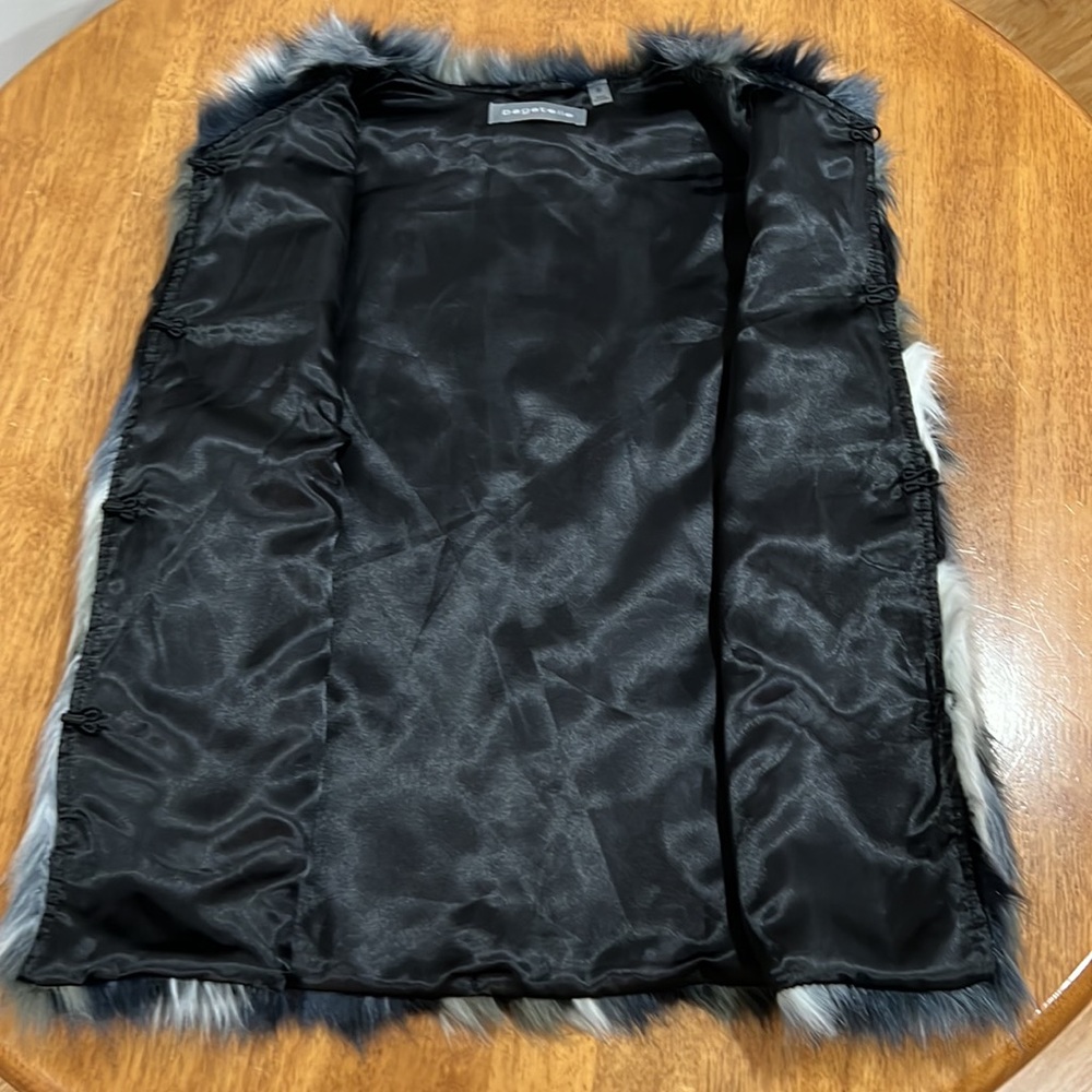 Bagatelle Faux Fur Outerwear Vest - Picture 3 of 8